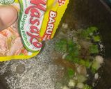 Foto langkah ke 2 dari resep Sop Bakso Tauge.