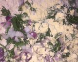 A picture of step 3 of Palak parantha.
