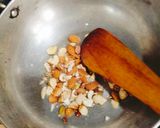 A picture of step 2 of GAJAR KA HALWA (Carrot Pudding).