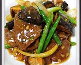 Foto langkah ke 9 dari resep Sapi tumis jamur kering shitake.