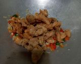Foto langkah ke 4 dari resep Ayam Popcorn Pedas Manis.