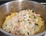 Foto del paso 4 de la receta: Pasta salvavidas con salmón ahumado, alcaparras y queso ricotta