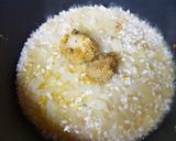 Foto del passaggio 3 della ricetta Risotto con piselli freschi