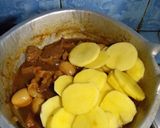 Foto langkah ke 4 dari resep Daging, telor puyuh plus kentang masak kecap😋.