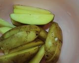 Foto langkah ke 1 dari resep 147. Potato Wedges Teflon.