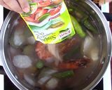 A picture of step 6 of Prawns in Tamarind Soup (Sinigang na Sugpo).