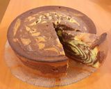 Foto langkah ke 7 dari resep Classic Marble Cake (non keto).