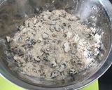 Hình bước làm 1 của món Biscotti từ bột nguyên cám và hạt các loại