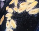 A picture of step 1 of Fried egg and plantain wraped in pita bread.