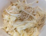 A picture of step 5 of Soya milk soup noodle.