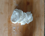 Foto del paso 1 de la receta: Mozzarella di búfala con tomate y Coppa italiana