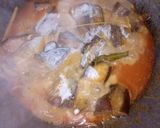 Foto langkah ke 5 dari resep Tongkol Terong Bumbu Santan (Olahan Santan Kara).