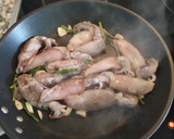 Foto del paso 4 de la receta: Arroz con calamares y espárragos