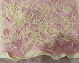 Foto del paso 1 de la receta: Palmeritas con jamón y queso