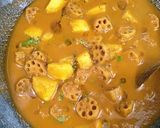 A picture of step 7 of Lotus stem curry.