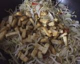 Foto langkah ke 3 dari resep Tumis Taoge Tahu Saus Tiram.