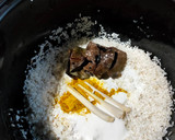 Foto langkah ke 4 dari resep 208. Nasi Kuning Rice Cooker Gurih Simpel.