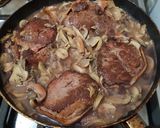 Foto del paso 6 de la receta: Lomo al champignon con papas rellenas