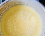 A picture of step 2 of Mango Shake.