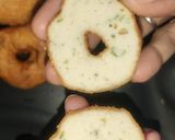 A picture of step 5 of Medu vada Sandwich.