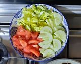 Une image de l'étape 4 de Filets d'agneau rôtis au airfryer accompagnés de salade de crudités.