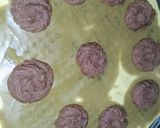 A picture of step 5 of Chocolate butter cookies without oven.