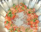 A picture of step 3 of Mayo sandwiches.