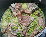 Une image de l'étape 3 de Petit pois au veau / tajine djelbana.