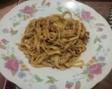 Foto langkah ke 4 dari resep Spaghetti goreng instan.