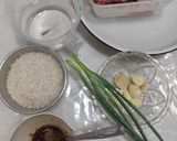 Foto langkah ke 1 dari resep Nasi Ayam Rice Cooker.