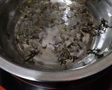 A picture of step 1 of Herbal green tea.
