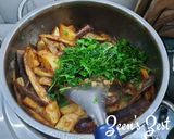 A picture of step 2 of Long Purple Brinjal and Potatoes Sabzi.