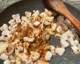 Foto langkah ke 3 dari resep Mie Ayam Jamur.