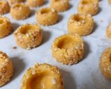Foto langkah ke 4 dari resep Thumbprint cookies.