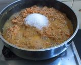 A picture of step 3 of Panchratna halwa.