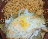Foto del paso 3 de la receta: Chilaquiles con huevo en salsa verde