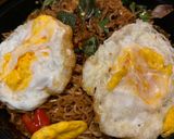 รูปขั้นตอนการทำที่ 7 ของ กะเพรามาม่า+หมูสับ