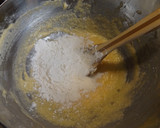Foto del paso 2 de la receta: Pastel de manzana con chocolate y vino dulce
