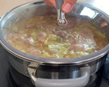 Foto del paso 7 de la receta: Pavo guisado con alcachofas y guisantes