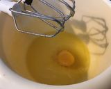 Une image de l'étape 3 de Gâteau caramélisé à l'ananas et jus de pêches.
