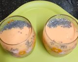 A picture of step 3 of Papaya & subja seed smoothie.