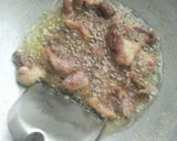 รูปขั้นตอนการทำที่ 2 ของ หมูทอดน้ำปลา
