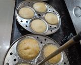 A picture of step 2 of Rava/sooji Idli.