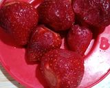 Foto del paso 1 de la receta: Mermelada de damascos y frutillas