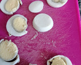 Foto del paso 10 de la receta: Coca de pisto, anchoas y huevo
