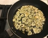 Foto del paso 6 de la receta: Noodles al ajillo y camarones