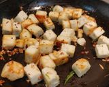 A picture of step 4 of Matar Paneer.