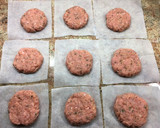 Foto del paso 7 de la receta: Fiesta de hamburguesas 🍔🥳niños