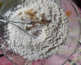 Foto langkah ke 1 dari resep Kulit Risol Tanpa Telur Anti Robek Anti Gagal Takaran Sendok.