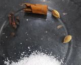 A picture of step 1 of Basic boil rice.